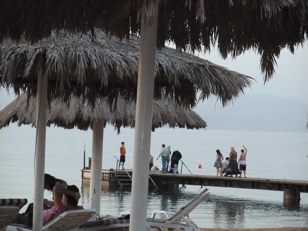 Coral Bay Hotel 亚喀巴 外观 照片
