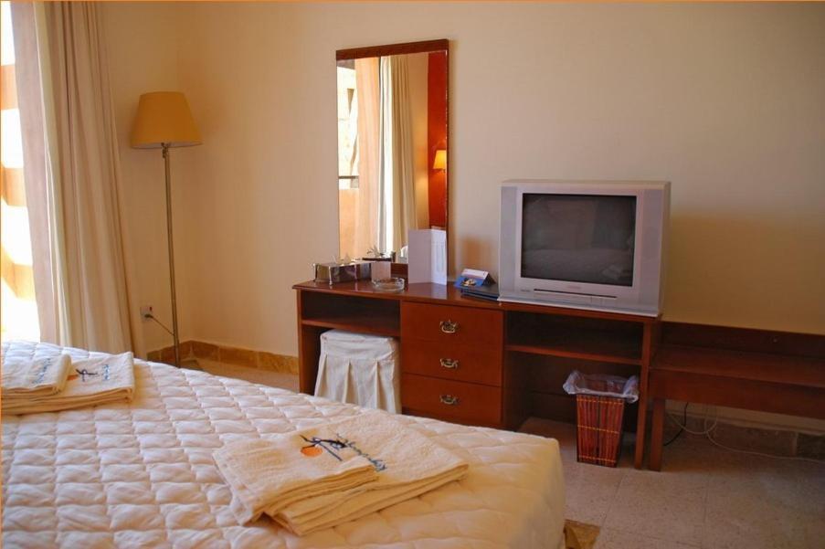 Coral Bay Hotel 亚喀巴 客房 照片